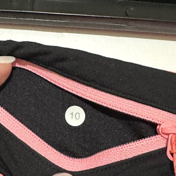 Lululemon Run: Inspire Crop II Black / Pop Orange 10 - Picture 8 of 8